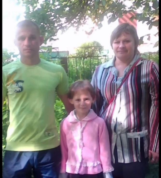 Студентка группы 27ПК Вика Яковлева о своем папе ко Дню отца