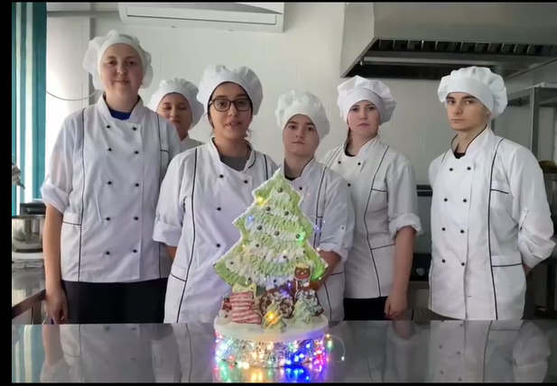 🎄 Новогоднее поздравление от группы 46ПК